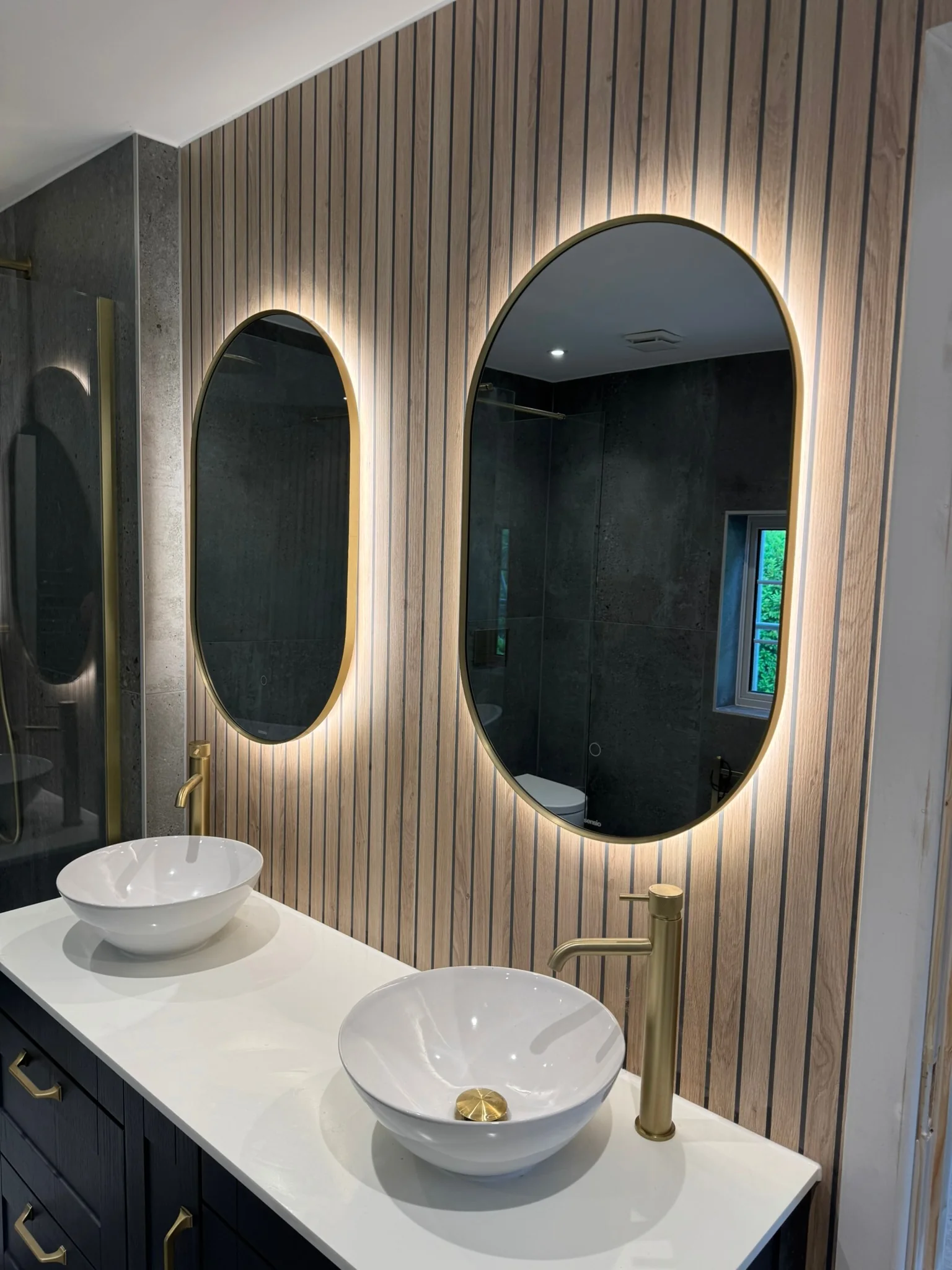 Bathroom lighting installation