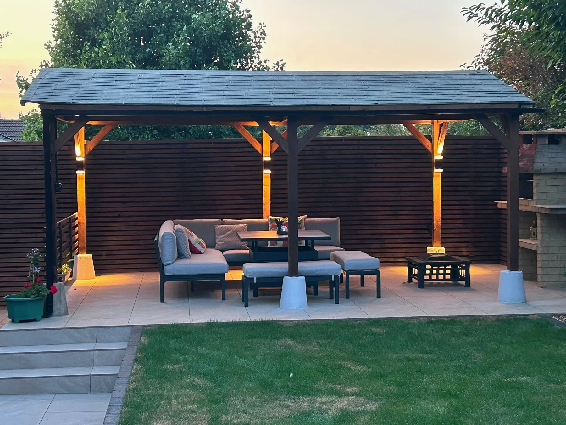 Exterior lighting by Greenwire Electrical