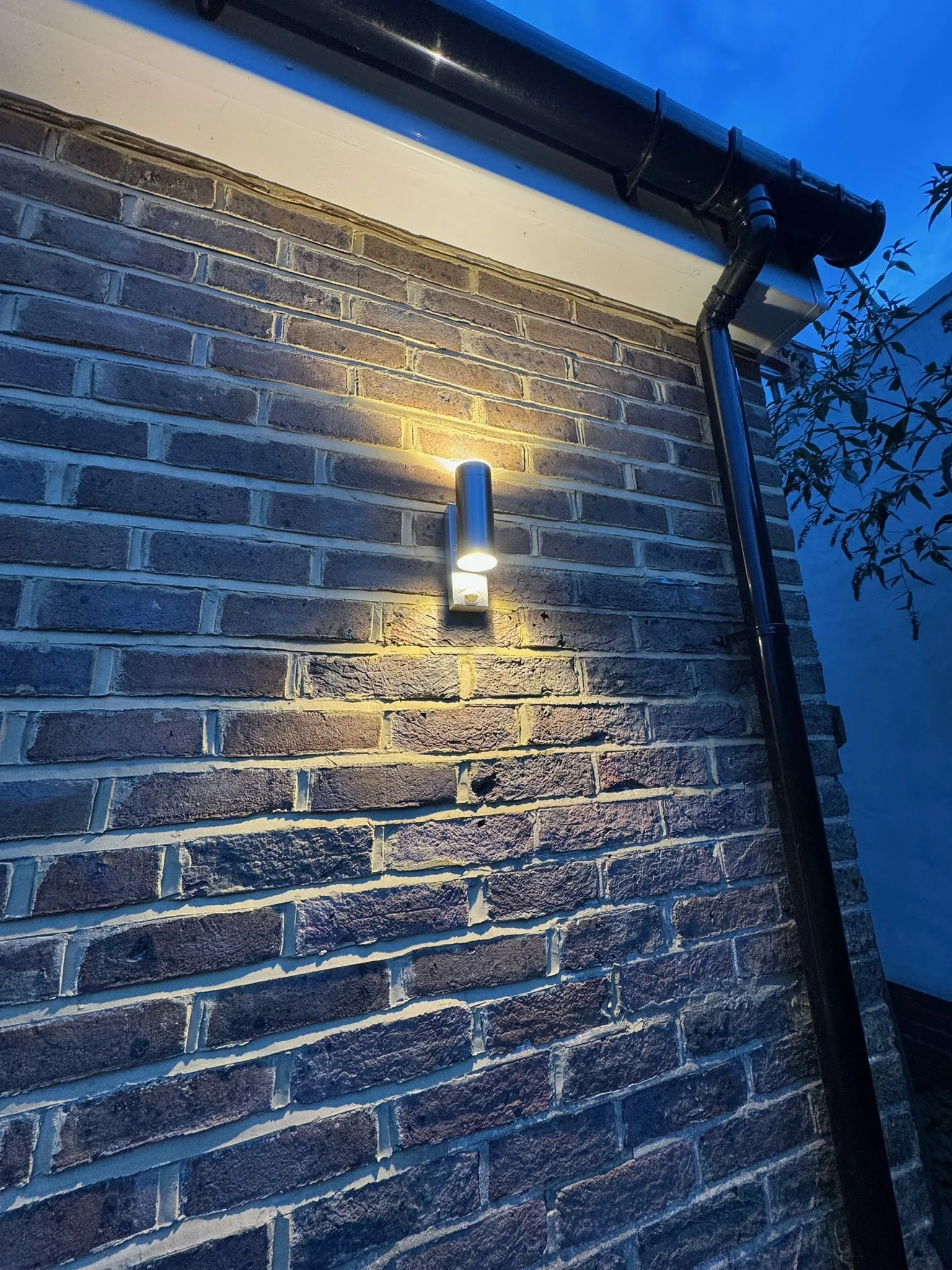 Exterior lighting by Greenwire Electrical